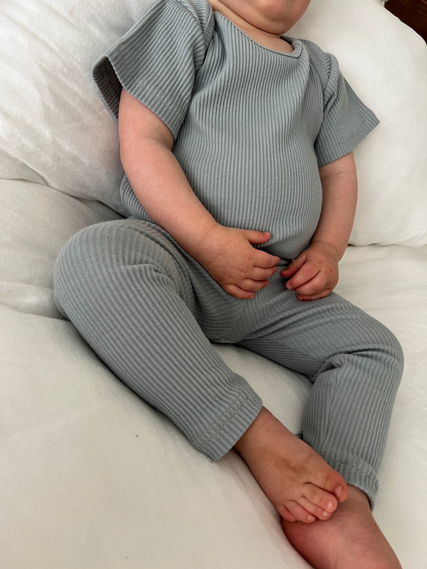 Essentials | Ribbed Leggings | Sky