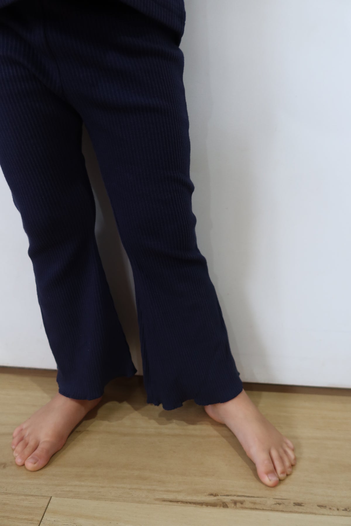 Essentials | Ribbed Flared Leggings | Navy