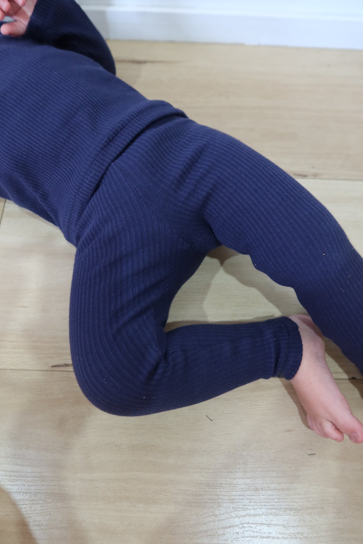Essentials | Ribbed Leggings | Navy